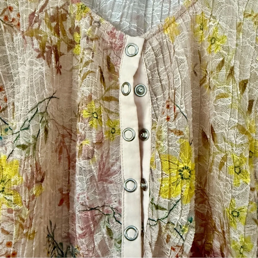 Free People We The Free Angelina Floral Lace Crop Top - Picture 2 of 5